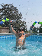 Load image into Gallery viewer, Aqua Battle Spash Chucks